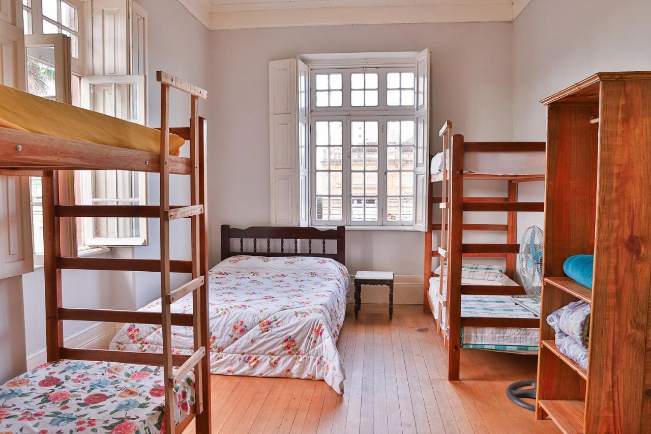 Vila Santa Eulalia Hostel Pelotas Bagian luar foto